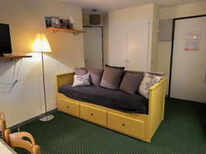 Appartement proche pistes La Plagne · Terrasse · 6 pers · Équipé - FR-1-181-2516